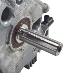 Kawasaki FS730V-S09S 730cc 1" x 3-5/32" 24hp Electric Start Engine without Muffler - KAW FS730V-HS09S