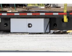 Buyers Products 1701005B 18" x 18" Structural Bolted Steel Underbody Mounting Brackets - BUY 1701005B