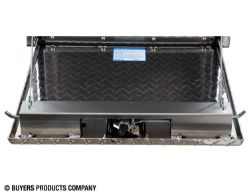 Buyers Products 1735130 24" x 24" x 24" Aluminum Diamond Tread 3-Point Latch Underbody Toolbox - BUY 1735130