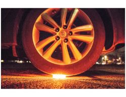 Buyers Products 8891017 4-Pack 4" Rechargeable 16 LED Road Flare - BUY 8891017
