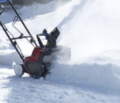 Toro 38381 18" 1800 Power Curve Snowblower - TOR 38381