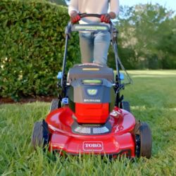 Toro 21466 22" 60V MAX Recycler Personal-Pace Self-Propelled Lawn Mower w/ 6.0Ah Battery & Charger - TOR 21466